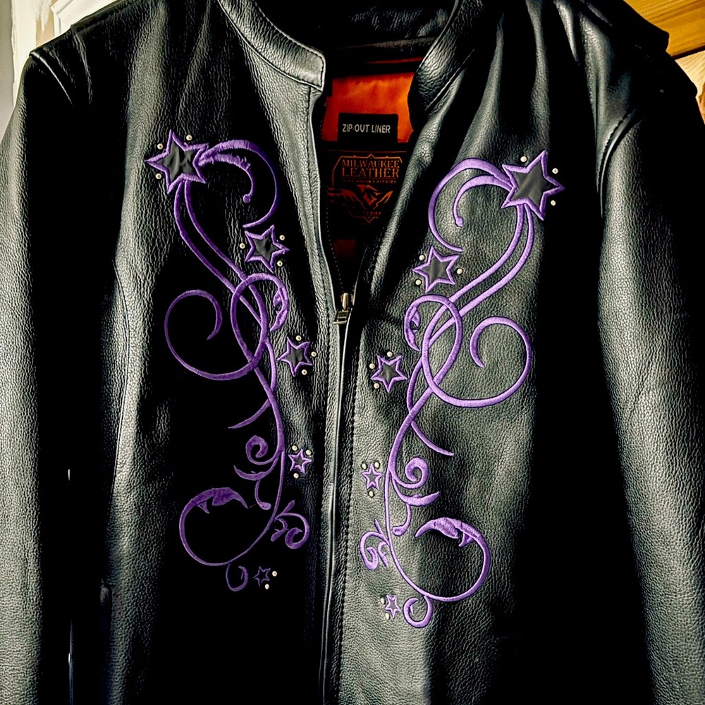 New Leather Jacket without tags. Bought new didn’t like it. Never been worn.